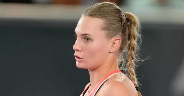 Украинка Ястремская обыграла россиянку на турнире WTA 1000 в Дубае  