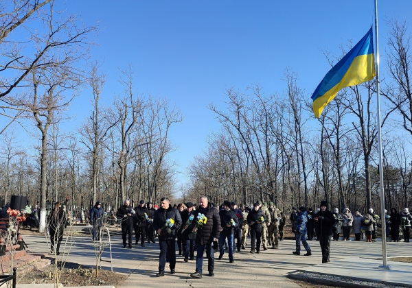 У третю річницю широкомасштабної війни рф проти України Ізмаїл вшанував загиблих героїв-захисників