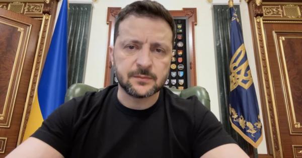 Замовчувати те, що Росія вбиває дітей балістикою, підбурює покидьків у Москві продовжувати війну, - Зеленський 
