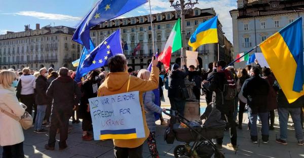 Туманні перспективи тимчасового захисту: що в Європі чекає українських біженців у 2026 році 
