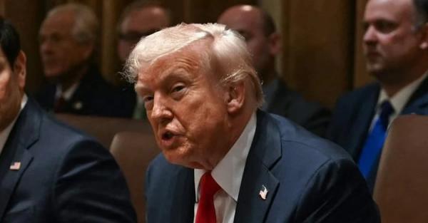 Трамп розпочав розмову з Путіним, головна тема – перемир'я   