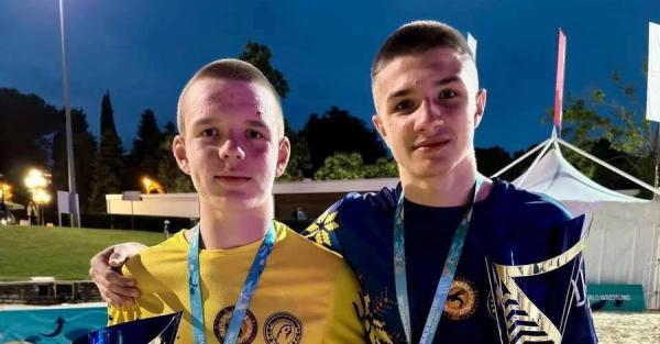 Подросток, который спас людей в Сумах, выиграл серебро на чемпионате Европы по пляжной борьбе  