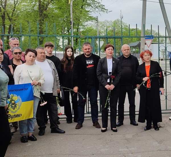 В Ізмаїлі відкрили меморіальну дошку, присвячену загиблому захиснику Андрію Ширенкову