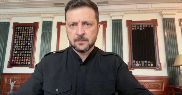  Зеленський пообіцяв, що Україна знайде дрони "на кожну ногу росіян"   