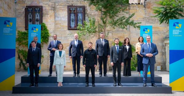 Одеса є ціллю для Росії, - Зеленський виступив на саміті Україна – Південно-Східна Європа 