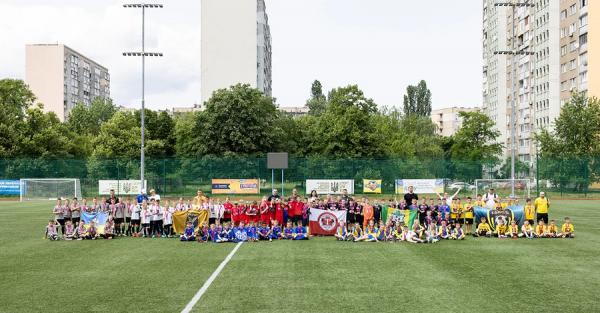 Детство на футбольном поле: в Киеве прошел турнир Favbet Foundation Cup  