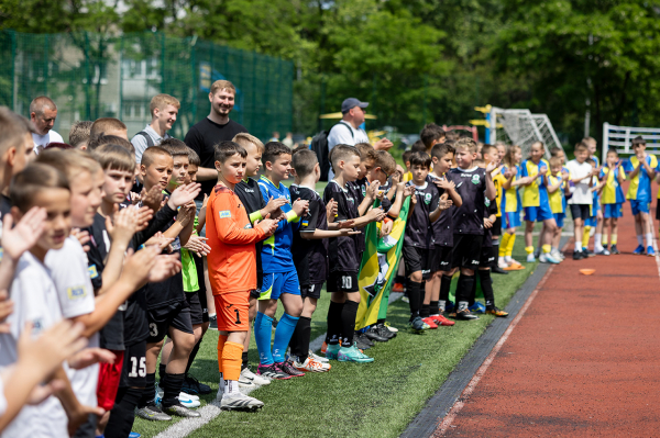 Детство на футбольном поле: в Киеве прошел турнир Favbet Foundation Cup  
