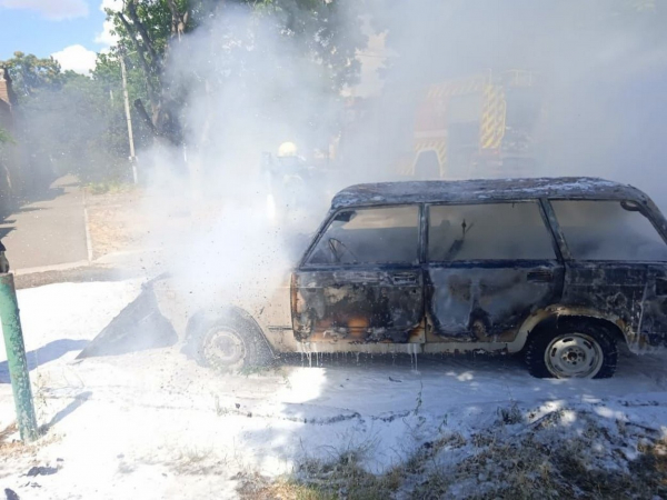 В центрі Ізмаїла згорів автомобіль