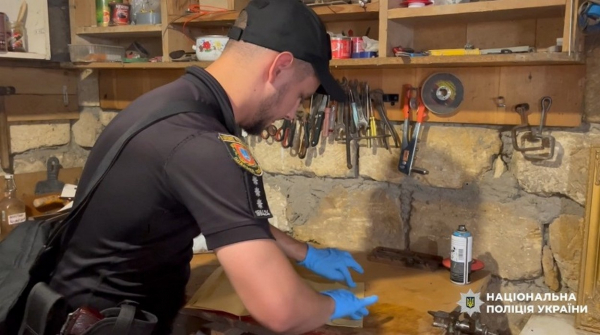 В Ізмаїлі затримали чоловіка, який намагався підпалити ТЦК (відео) В Ізмаїлі затримали чоловіка, який намагався підпалити ТЦК (відео)