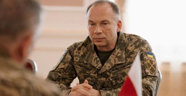 Сирський заявив про нестачу бойових медиків на фронті і вимагає вжити заходів Сирський заявив про нестачу бойових медиків на фронті і вимагає вжити заходів