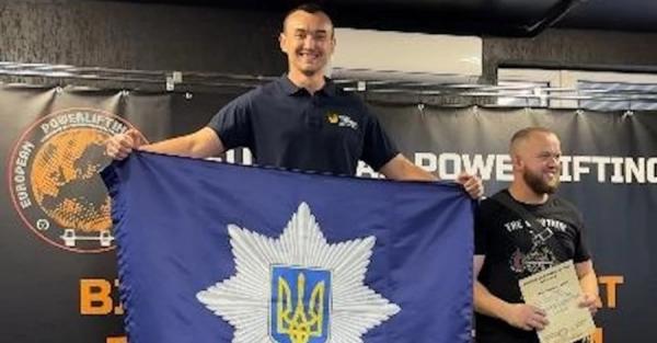 Украинский киберполицейский установил мировой рекорд по пауэрлифтингу  