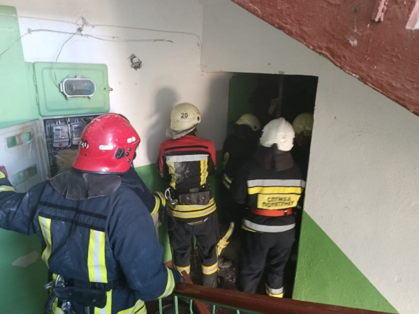 В Ізмаїлі згоріло півквартири через коротке замикання у розетці В Ізмаїлі згоріло півквартири через коротке замикання у розетці