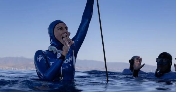 Екатерина Садурская второй раз за месяц стала чемпионкой мира по фридайвингу Екатерина Садурская второй раз за месяц стала чемпионкой мира по фридайвингу