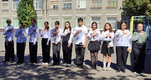 В Ізмаїлі вшанували пам'ять захисника Леоніда Шахрая, встановивши меморіальну дошку з його іменем В Ізмаїлі вшанували пам'ять захисника Леоніда Шахрая, встановивши меморіальну дошку з його іменем