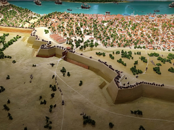 Міфи зруйновано: після 10 років кропіткої праці побачив світ макет справжньої фортеці Ізмаїл (відео) Міфи зруйновано: після 10 років кропіткої праці побачив світ макет справжньої фортеці Ізмаїл (відео)