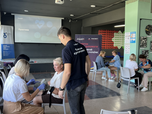 Favbet Foundation учит спортивное сообщество спасать жизнь  