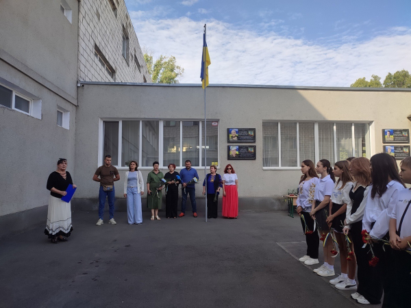 В Ізмаїлі відкрили меморіальну дошку захиснику Олексію Мельнику