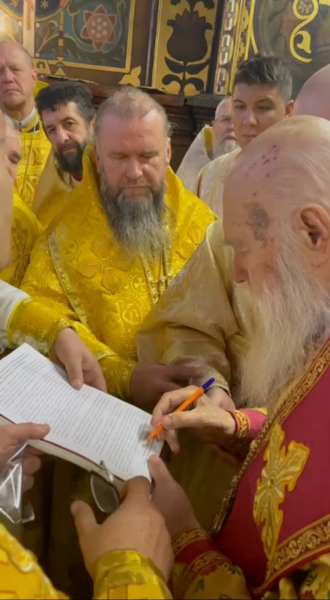 Філарет підписав свій духовний заповіт Філарет підписав свій духовний заповіт