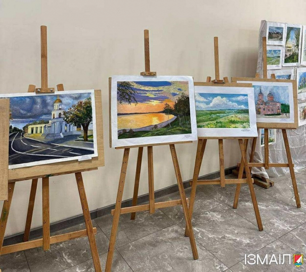 В Центрі культури імені Петра Чакіра до Дня міста відбулося відкриття виставки В Центрі культури імені Петра Чакіра до Дня міста відбулося відкриття виставки