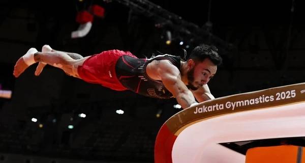 Украинец Чепурный стал "бронзовым" призером на чемпионате мира по спортивной гимнастике  
