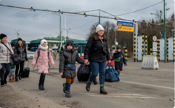 Статус біженця скасують: як українцям легально залишитись у ЄС після 
