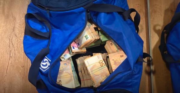 Корупція в енергетиці - гроші відмивали через офіс екснардепа Деркача у Києві 