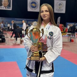 Национальная сборная по тхэквондо на чемпионате мира завоевала больше всего медалей за последние 19 лет  