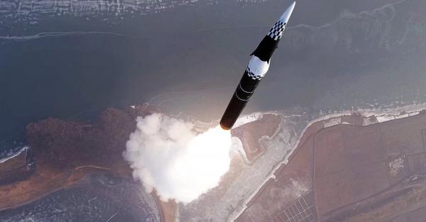 Північна Корея запустила балістичну ракету у напрямку Східного моря 