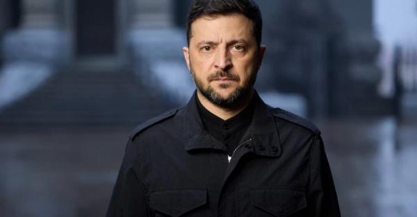 Зараз один з найважчих моментів нашої історії, - Зеленський звернувся до українського народу 