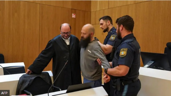 Російські шпигуни атакують Європу: від консервів до підлітків-хакерів Російські шпигуни атакують Європу: від консервів до підлітків-хакерів