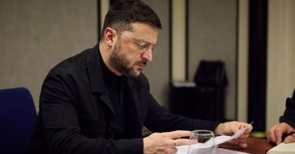 Говорити про винесення мирної угоди на референдум зарано, — Зеленський Говорити про винесення мирної угоди на референдум зарано, — Зеленський