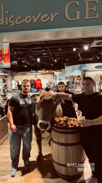 Тяжелоатлет Даниил Чиняков о трех золотых медалях чемпионата Европы, Rammstein и пельменях  