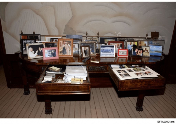 Нове у справі Епштейна: 14-річна дівчинка, президент США та принц, який шукає неналежних друзів Нове у справі Епштейна: 14-річна дівчинка, президент США та принц, який шукає неналежних друзів