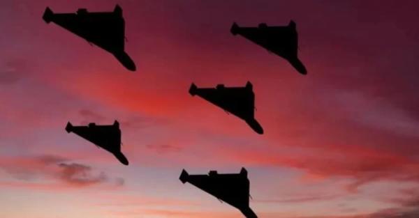 Літак Зеленського на шляху до Ірландії переслідували дрони військового типу 