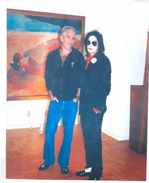 Нове у справі Епштейна: 14-річна дівчинка, президент США та принц, який шукає неналежних друзів Нове у справі Епштейна: 14-річна дівчинка, президент США та принц, який шукає неналежних друзів