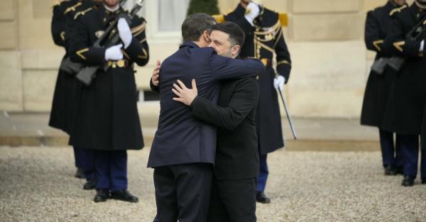 Зеленський і Макрон розпочали зустріч в Єлисейському палаці 