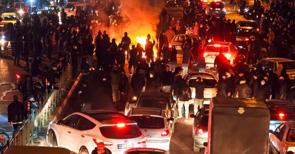 Посольство України в Ірані тимчасово припинило роботу  