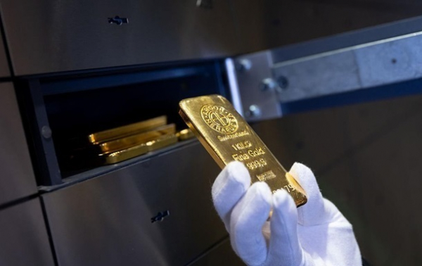 Золото рекордно подорожало за сутки Золото рекордно подорожало за сутки