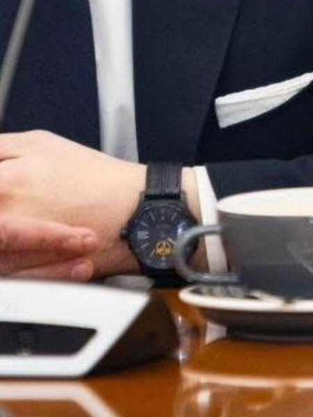 Після відставки Єрмака голова НБУ змінив браслети на руках на годинник від ГУР - блогер 