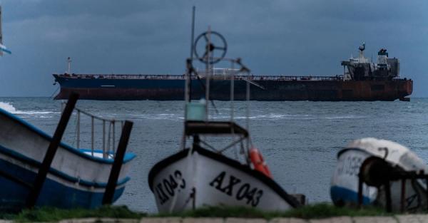 Полювання на танкери-зомбі: як тіньовий флот РФ потрапляє до капкан ВМС США та Європи Полювання на танкери-зомбі: як тіньовий флот РФ потрапляє до капкан ВМС США та Європи