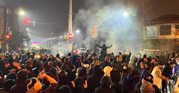 Влада Ірану задіяла дрони для переслідування протестувальників Влада Ірану задіяла дрони для переслідування протестувальників
