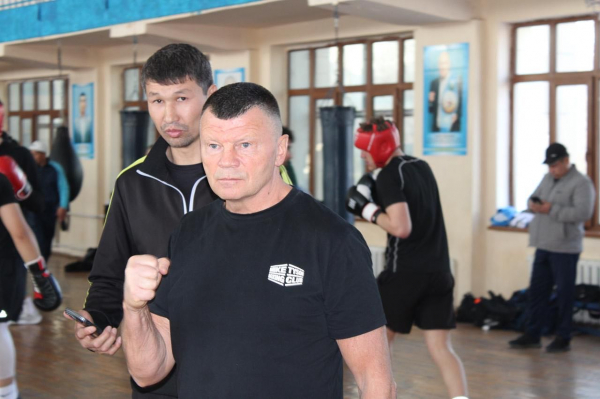 Експерти про бій Усик &ndash; Дюбуа: Британець запалить на початку, українець &ndash; наприкінці