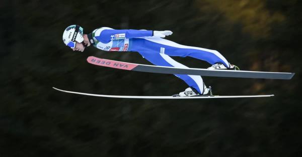 Олимпийского прыгуна дисквалифицировали на Турне четырех трамплинов изза короткого костюма Олимпийского прыгуна дисквалифицировали на Турне четырех трамплинов изза короткого костюма