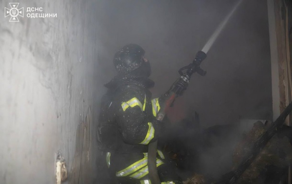 Атака на Одессу: повреждены лицей и жилой дом