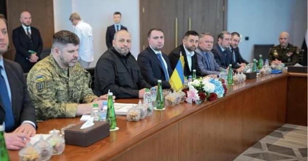 Впровадження перемир'я та моніторинг зупинки бойових дій &ndash; що обговорювали в Абу-Дабі   