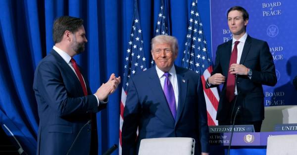 Трамп призначив свого зятя Джареда Кушнера спеціальним посланником миру Трамп призначив свого зятя Джареда Кушнера спеціальним посланником миру