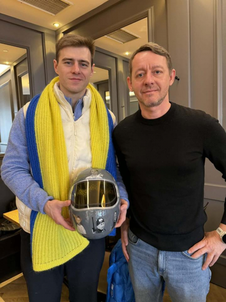 Ахметов надав Гераскевичу десять мільйонів гривень суму призових за золото Олімпіади Ахметов надав Гераскевичу десять мільйонів гривень суму призових за золото Олімпіади