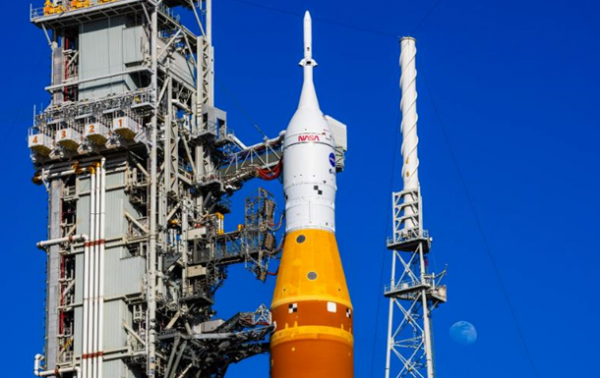 NASA знову відклало запуск пілотованої місії до Місяця