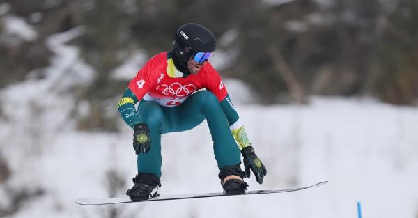 Австралийский сноубордист Кэм Болтон сломал шею на Олимпиаде 2026  