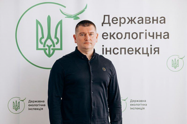 Бабусин гараж, лотереї та Святий Миколай: як політики пояснюють звідки взяли гроші 